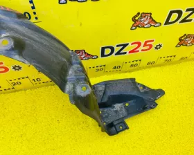 Подкрылок Toyota