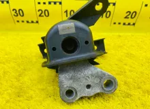 Подушка двигателя TOYOTA ISIS 2011 1230537230 ZGM15W 2ZRFAE, передняя правая