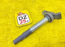Катушка зажигания TOYOTA ISIS 2011 9091902258 ZGM15W 2ZRFAE, передняя