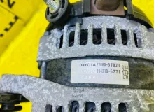 Генератор TOYOTA ISIS 2011 2706037021 ZGM15W 2ZRFAE, передний