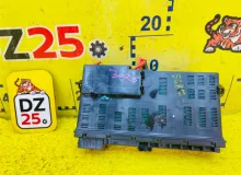 Блок предохранителей Land Rover RANGE ROVER 2005 YQE500240 L322 428PS, передний