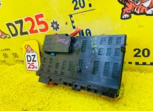 Блок предохранителей Land Rover RANGE ROVER 2005 YQE500240 L322 428PS, передний