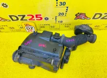 Корпус воздушного фильтра TOYOTA LAND CRUISER PRADO 2002 1770062140 VZJ120W 5VZFE, передний