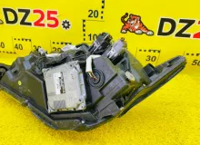 Фара LEXUS CT200H 2012 8114576100 ZWA10 2ZRFXE, передняя правая