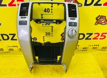 Консоль магнитофона TOYOTA HILUX SURF 2004 5540535410 VZN215W 5VZFE, передний