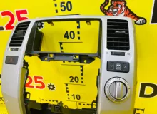 Консоль магнитофона TOYOTA HILUX SURF 2004 5540535410 VZN215W 5VZFE, передний