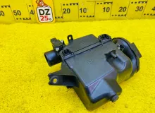 Корпус воздушного фильтра TOYOTA SIENTA 2015 1770021200 NHP170G 1NZFXE, передний