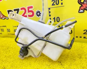 Бачок стеклоомывателя TOYOTA