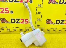 Бачок стеклоомывателя TOYOTA ESQUIRE 2014 8531528340 ZWR80G 2ZRFXE, передний