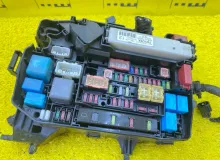 Блок предохранителей LEXUS CT200H 2012 8274176010 ZWA10 2ZRFXE, передний