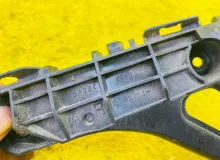 Крепление бампера LEXUS CT200H 2012 5211576010 ZWA10 2ZRFXE, переднее правое