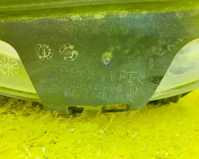 Фара Mercedes-Benz