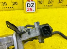Клапан egr LEXUS CT200H 2013 2562037120 ZWA10 2ZRFXE, передний