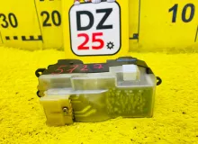 Блок управления стеклоподъемниками TOYOTA HIACE 1996 8482026012 KZH106G 1KZTE, передний правый Блок управления стеклоподъемниками TOYOTA HIACE 1996 8482026012 KZH106G 1KZTE, передний правый