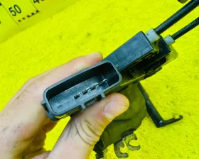 Замок двери Nissan