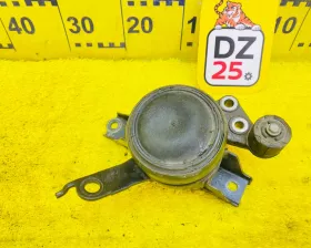 Подушка двигателя TOYOTA