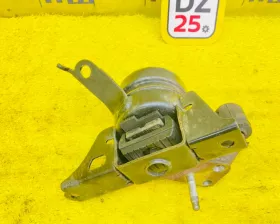 Подушка двигателя TOYOTA