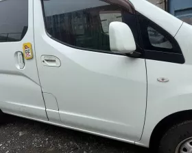 Дверь боковая Nissan