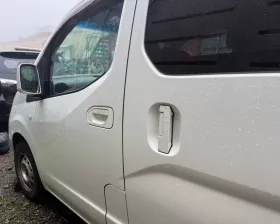 Дверь боковая Nissan
