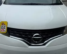 Решетка радиатора Nissan