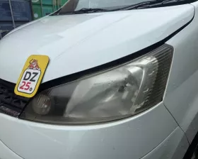 Фара Nissan
