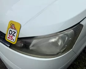 Фара Nissan