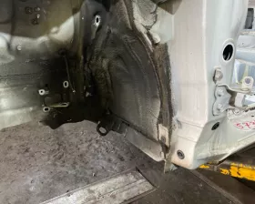Лонжерон TOYOTA