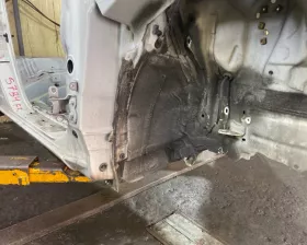 Лонжерон TOYOTA