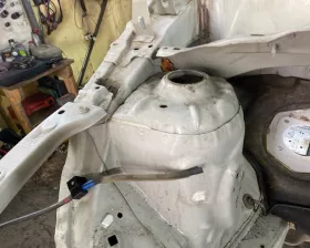 Лонжерон TOYOTA