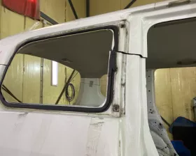 Крыло заднее TOYOTA
