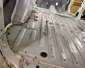 Тазик железный Toyota