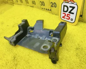 Крепление решетки радиатора HONDA
