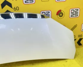 Капот Toyota