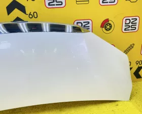 Капот Toyota