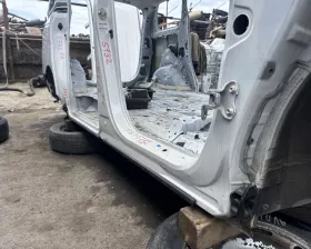 Порог кузова Toyota