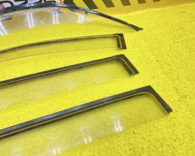 Ветровик на дверь TOYOTA