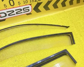 Ветровик на дверь TOYOTA