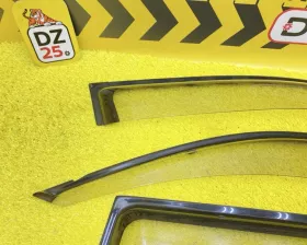 Ветровик на дверь TOYOTA