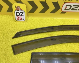 Ветровик на дверь Mazda
