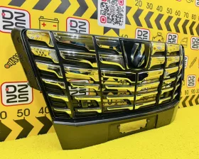 Решетка радиатора Toyota