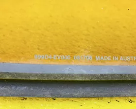 Спойлер люка Nissan