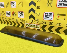 Спойлер люка Nissan