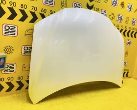 Капот Toyota