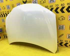 Капот Toyota