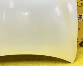 Капот Toyota
