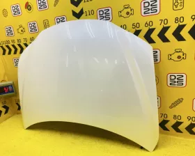 Капот Toyota