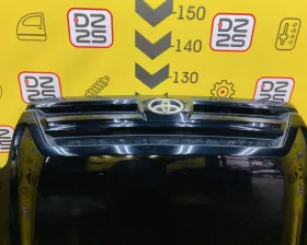 Капот Toyota