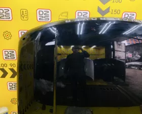 Капот Land Rover