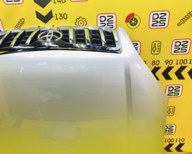Капот Toyota