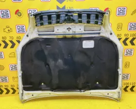 Капот Toyota